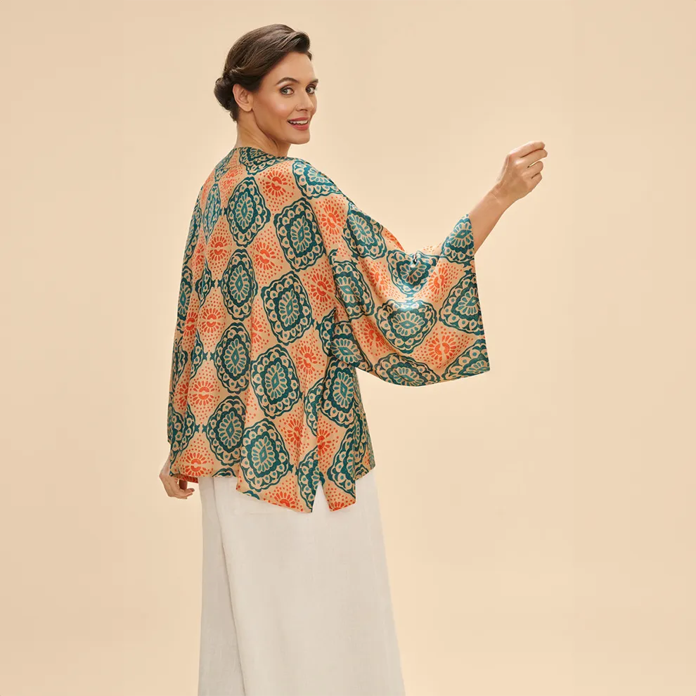Cream Batik Kimono Jacket